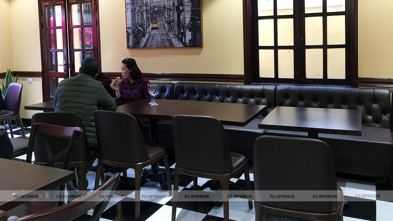 ban-ghe-cafe